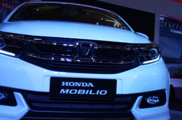 Kelebihan Dan Kekurangan Honda Mobilio Matic 