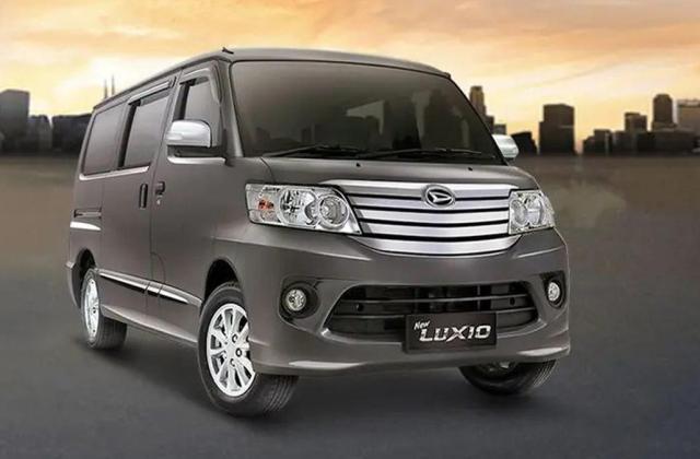 Kelebihan Daihatsu Luxio Matic 