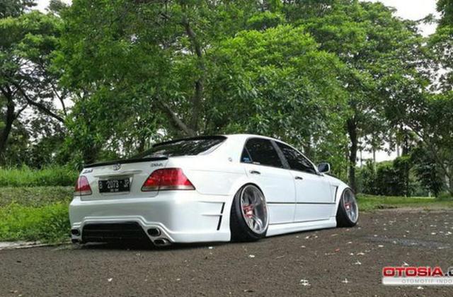 Modif Toyota Crown
