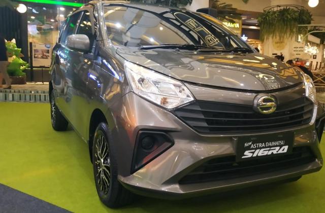 Mobil Irit Harga 80 Jutaan
