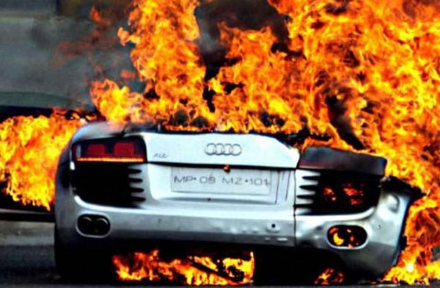 Kenapa Mobil Sport Mudah Terbakar
