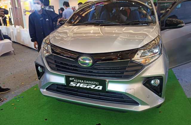 Oli Resmi Daihatsu Sigra 