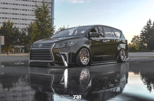 Modif Toyota Innova Reborn
