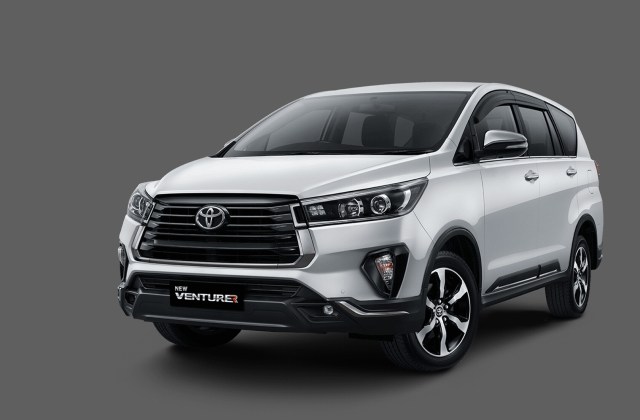 Toyota Kijang Innova
