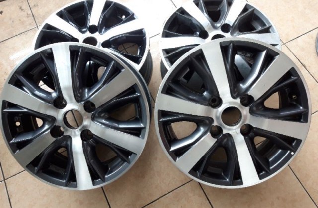 Harga Velg Mobil Nissan Livina 