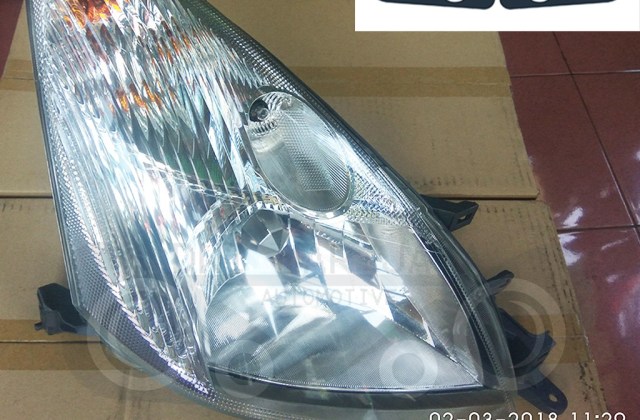 Kaca Lampu Depan Grand Livina 