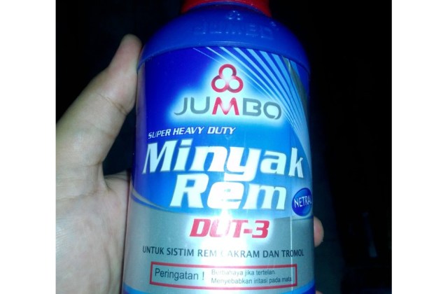 Minyak Rem Mobil Jumbo
