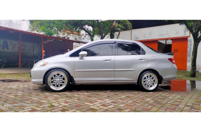 Modifikasi Velg Honda Civic 2008 