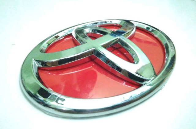 Ukuran Emblem Toyota Vios
