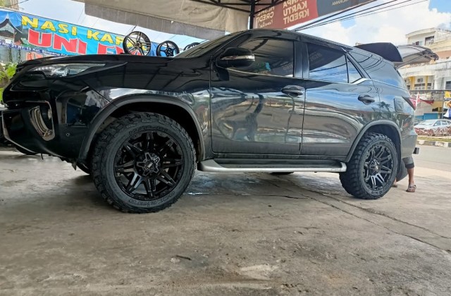 Ukuran Velg Toyota Fortuner
