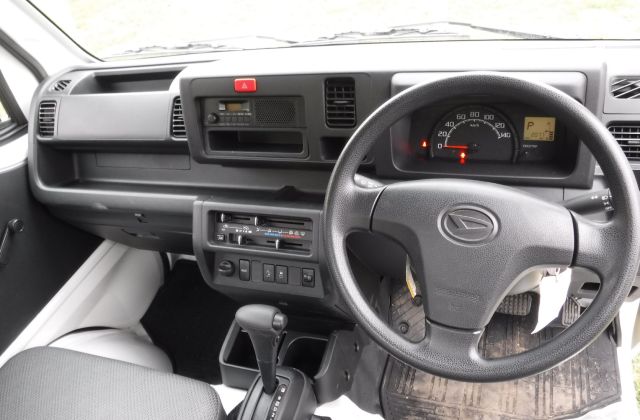 Interior Daihatsu Hijet 1000 