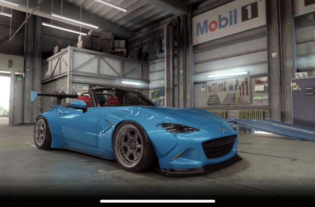 Mobil Mazda Miata
