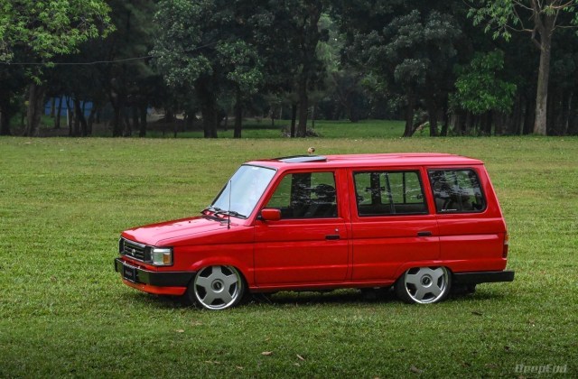 Toyota Kijang Commando
