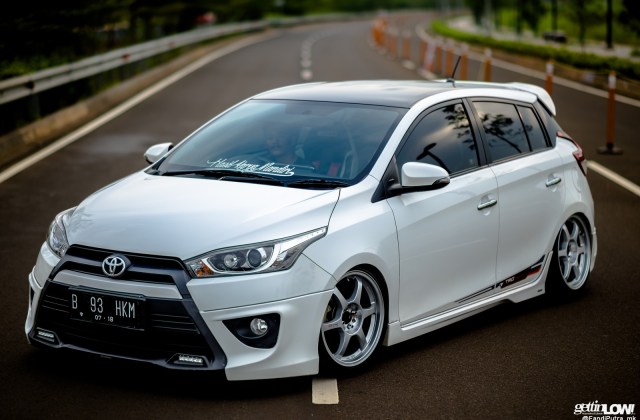 Modifikasi Toyota Yaris Elegant
