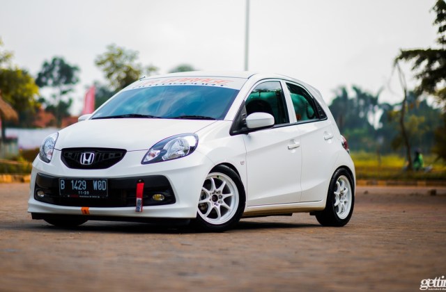 Modif Brio Putih
