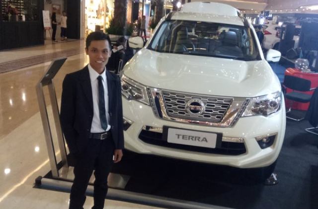 Mobil Nissan Cikarang 