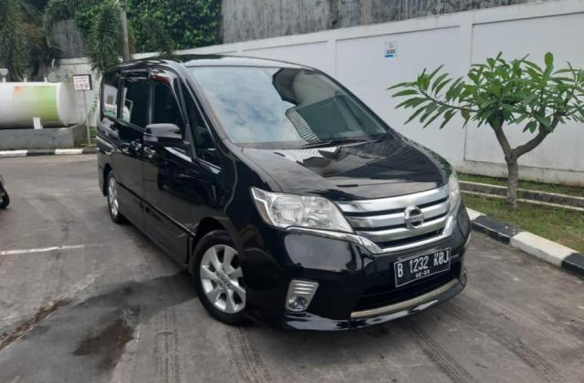 Harga Mobil Bekas Nissan Serena Hws 2013 