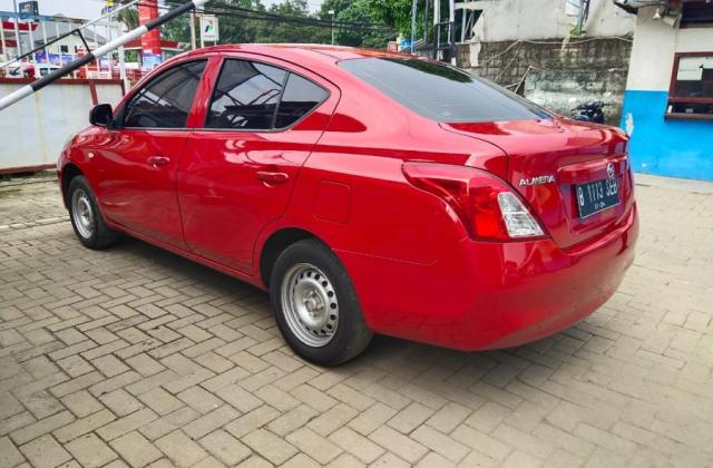 Harga Mobil Nissan Almera 2013 