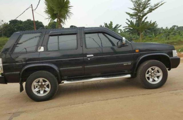 Harga Mobil Nissan Terrano 2005 