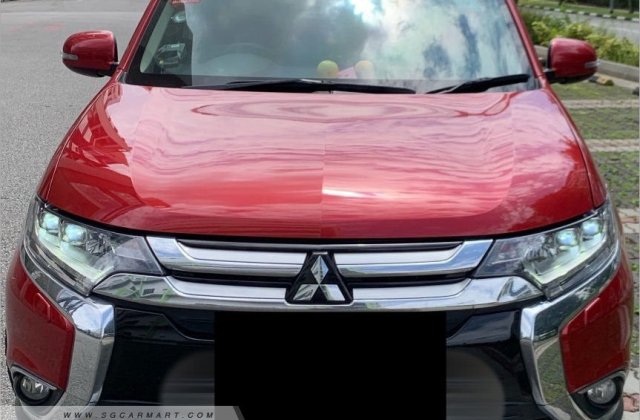 Harga Mitsubishi Outlander Sunroof
