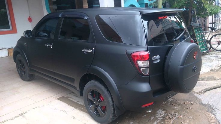 Modif Mobil Rush Hitam
