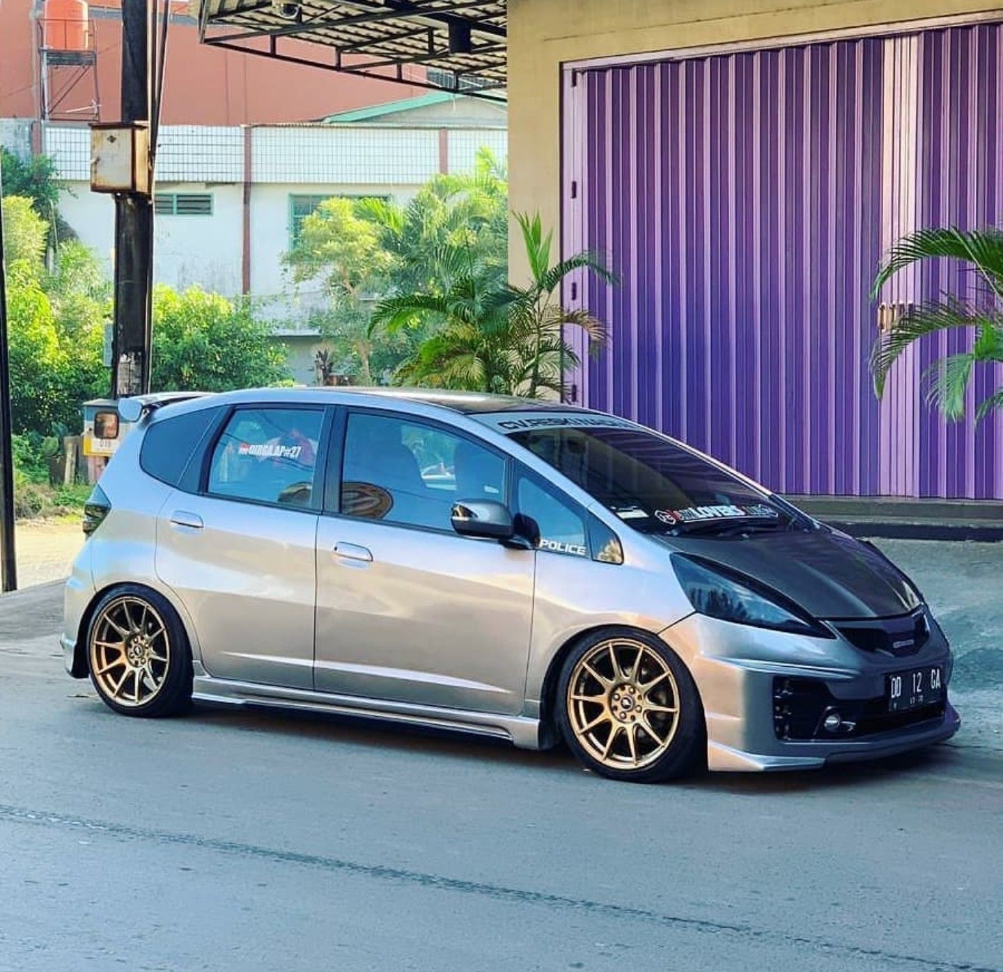 Modifikasi Honda Jazz Silver 