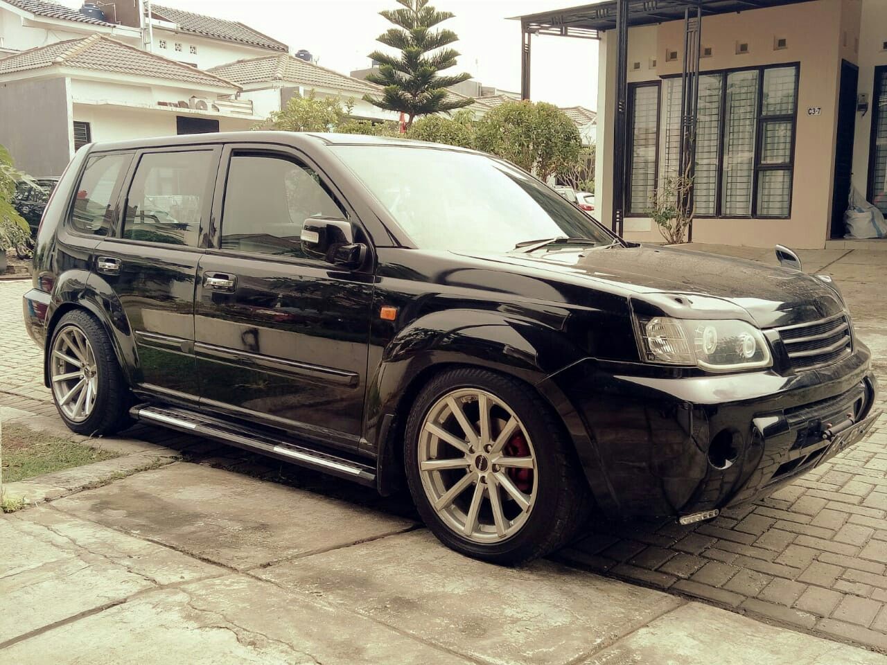 Modifikasi Interior Nissan X Trail 