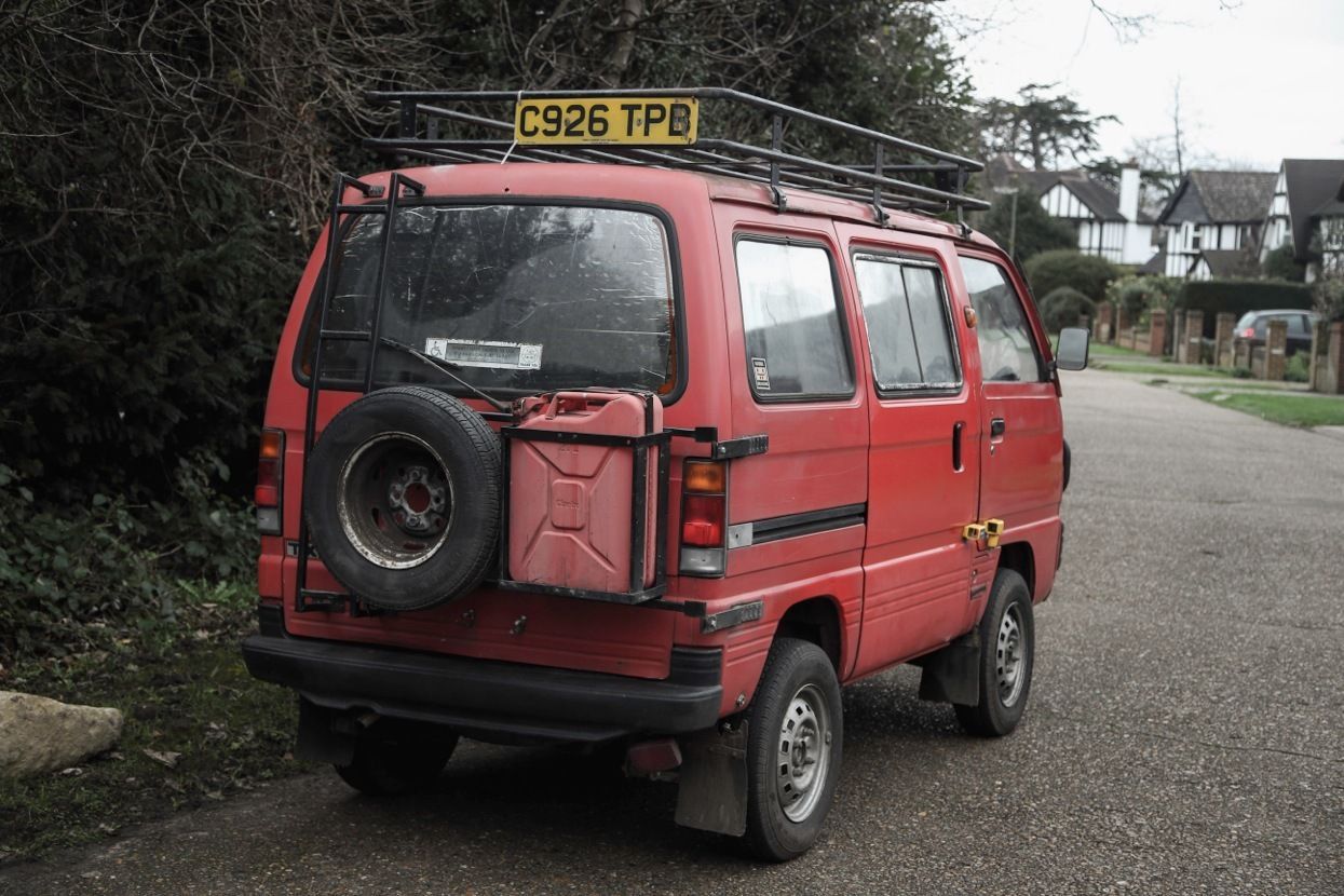 Modifikasi Suzuki Carry Van
