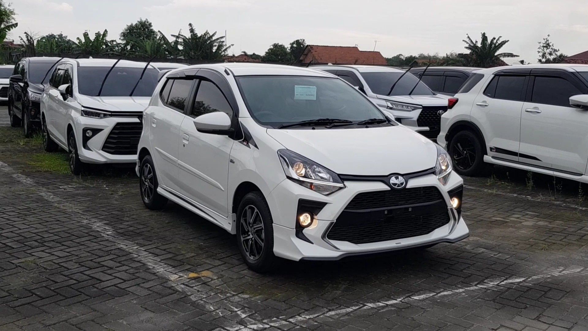 Toyota Agya Gr Sport 2022
