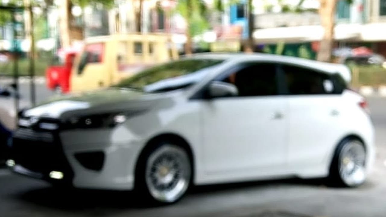 Ukuran Ban Toyota Yaris 2015
