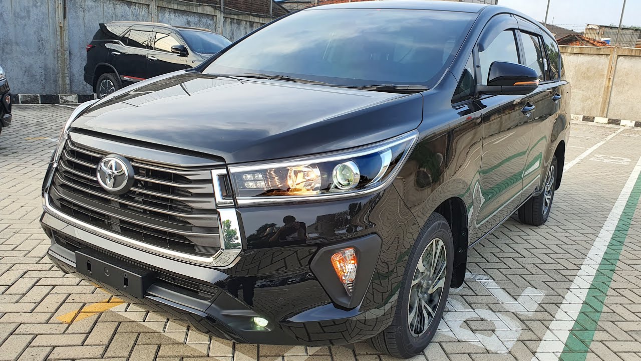 Toyota Kijang Innova Facelift 2020
