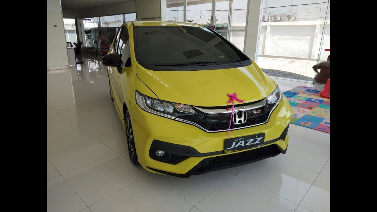 Mobil Honda Jazz Rs
