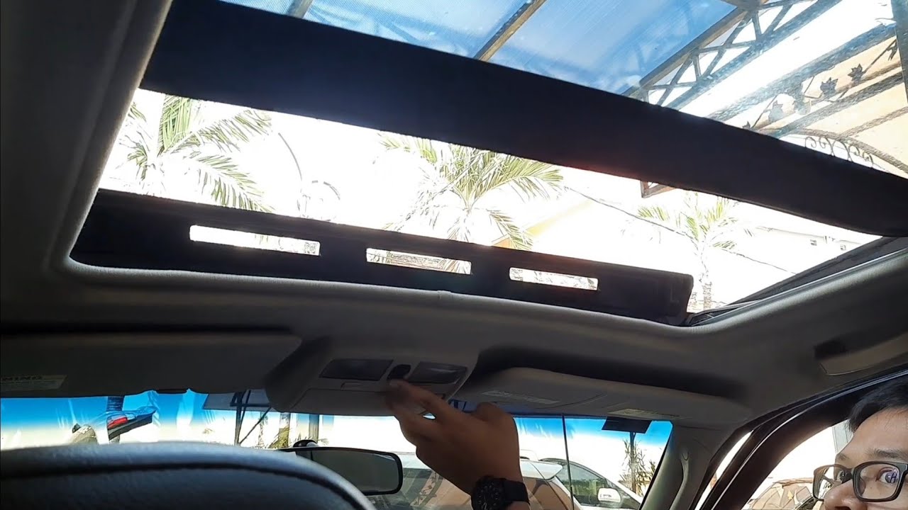 Mobil Mazda Yang Ada Sunroof
