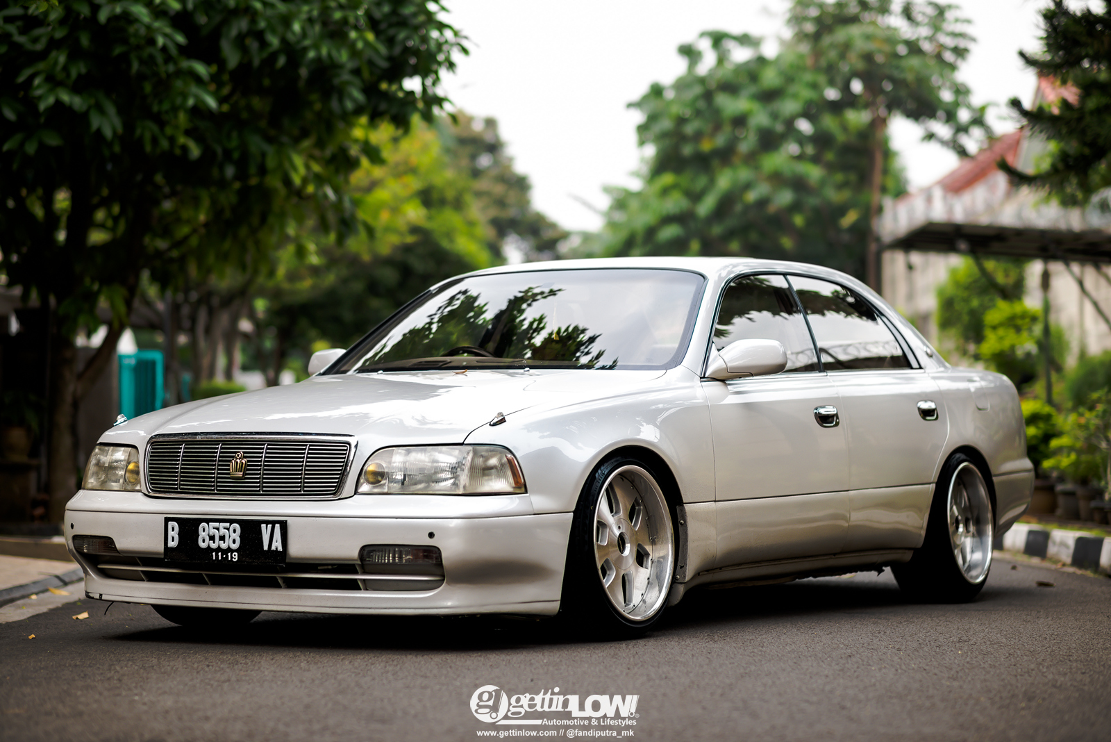 Modifikasi Toyota Crown
