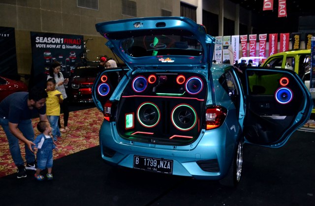 Modifikasi Daihatsu Sirion 