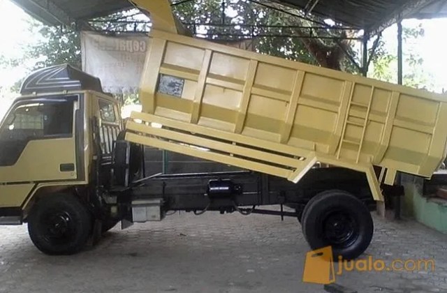 Dump Truck Mitsubishi 120 Ps
