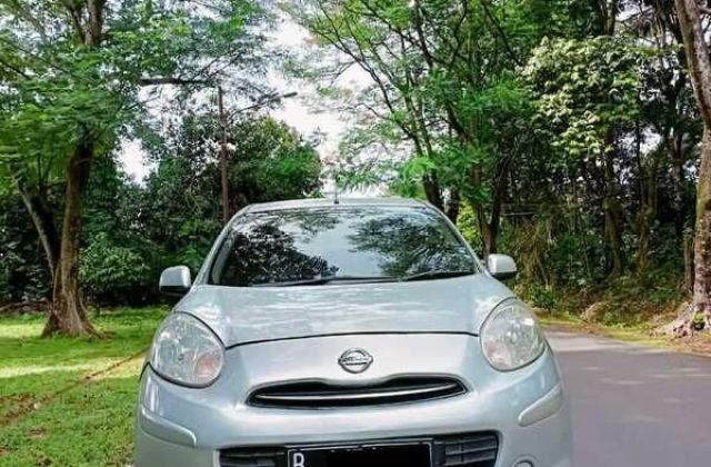 Pajak Nissan March 2011