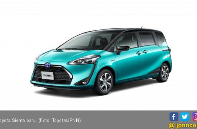 Toyota Sienta Keluaran Pertama
