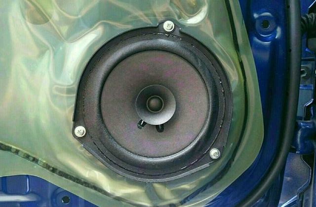 Ganti Speaker Nissan March 