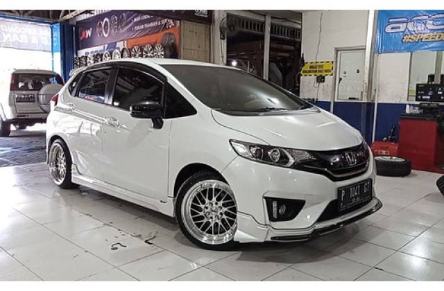 Modif Honda Jazz Velg 