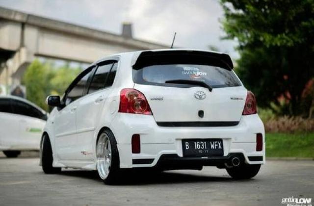 Modifikasi Mobil Yaris 2008
