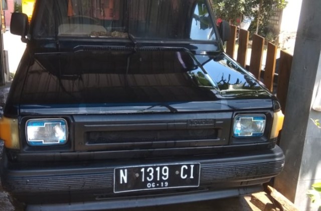 Kijang Tahun1988
