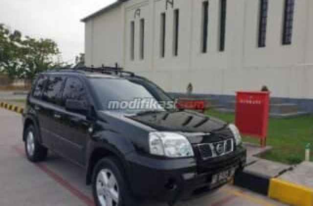 Mobil Bekas Nissan X Trail Padang 