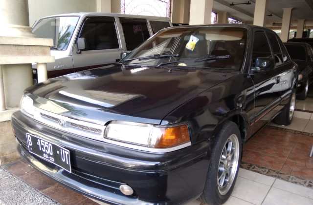 Mobil Mazda Lawas
