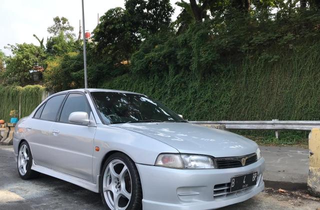 Jual Beli Lancer Evo 4 Tahun 2000
