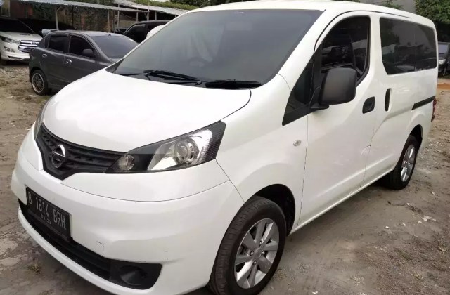 Jual Mobil Nissan Evalia 