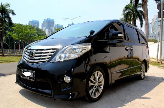 Toyota Alphard Dijual
