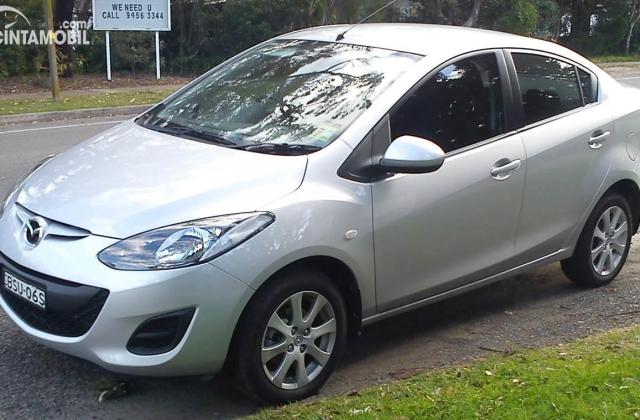 Mobil Sport Mazda 2 Pintu Bekas
