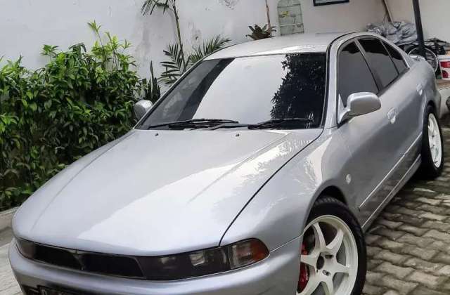 Harga Sedan Mitsubishi Galant
