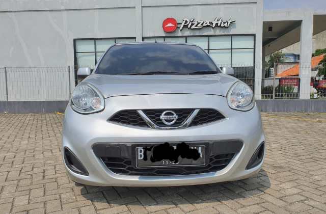 Harga Mobil Nissan March Murah 